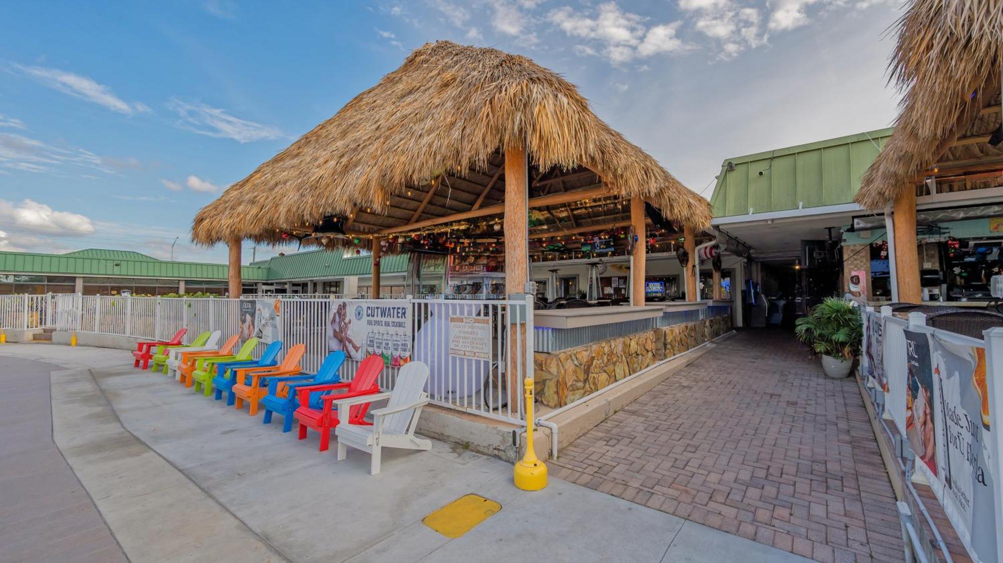 All-New Waterfront With Balcony,Pool,Tiki Bar,Gym Sarasota Exterior photo